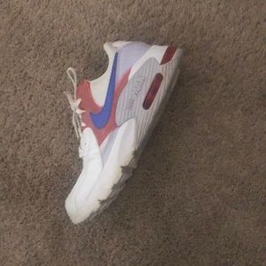 Nike Excee shoes, very nice